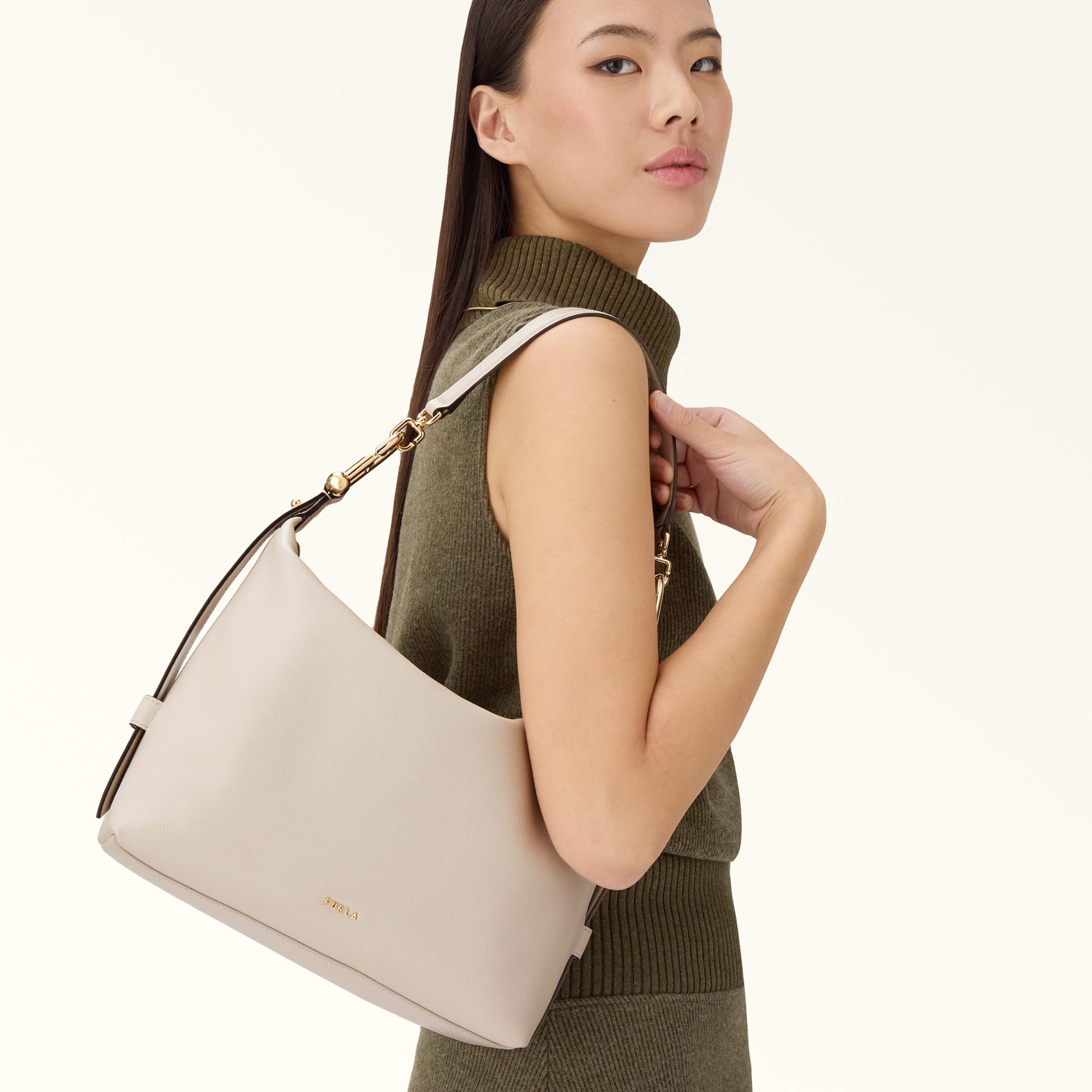 ショルダーバッグ M SABBIA Furla Tonie | Furla JP