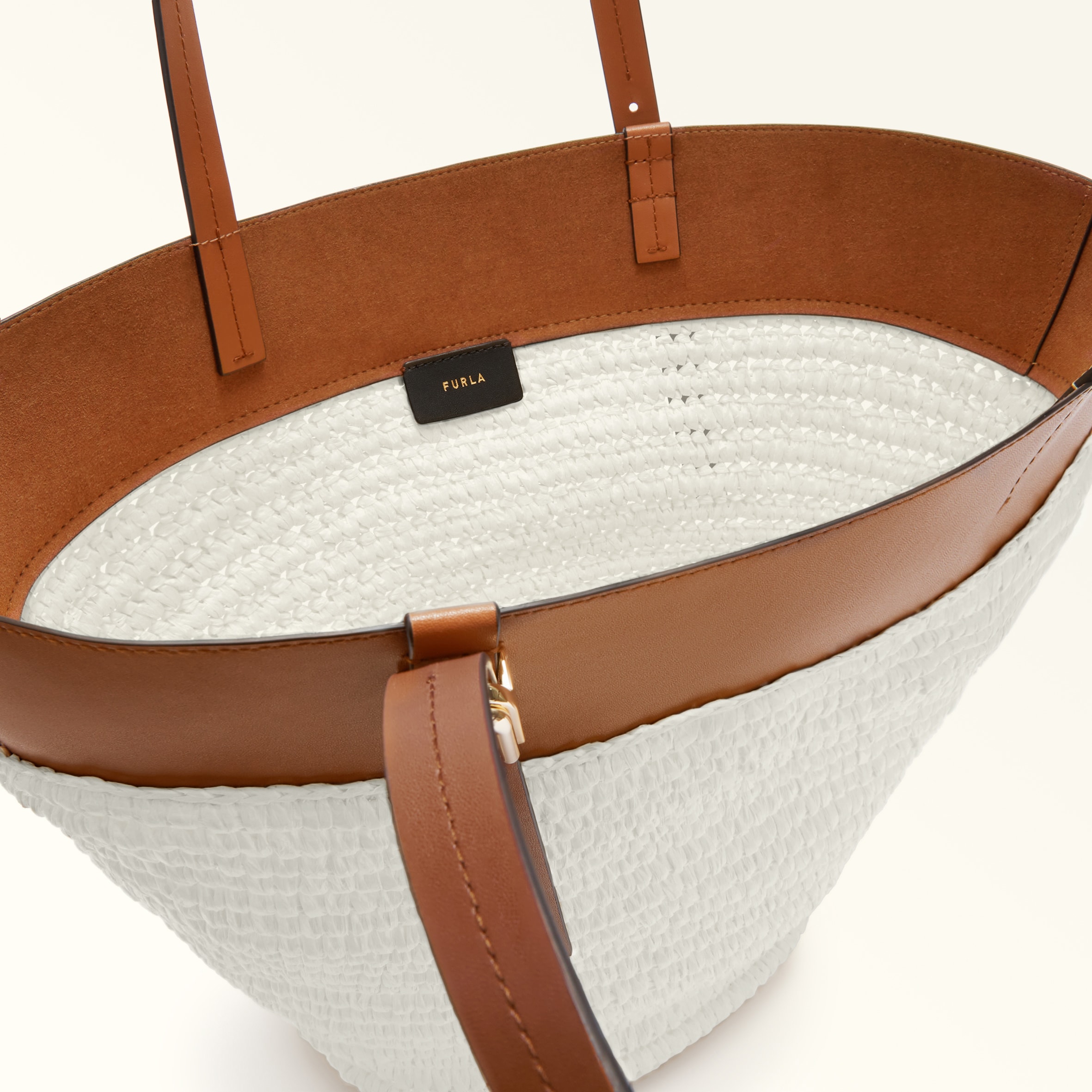 Furla Levante