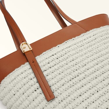 Furla Levante