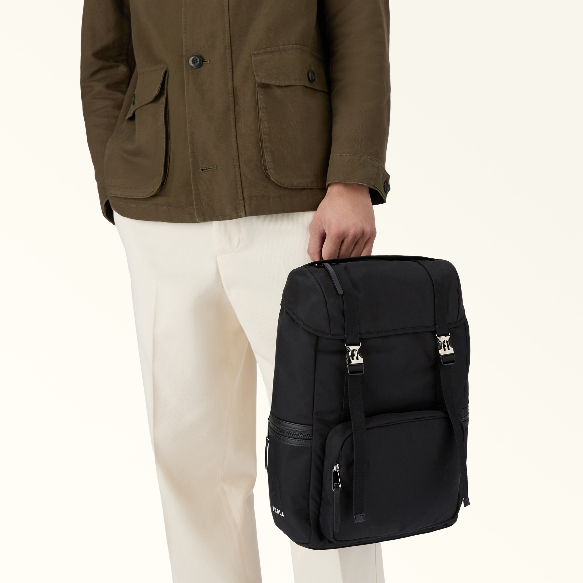 バックパック M NERO Man Cosmo | Furla JP