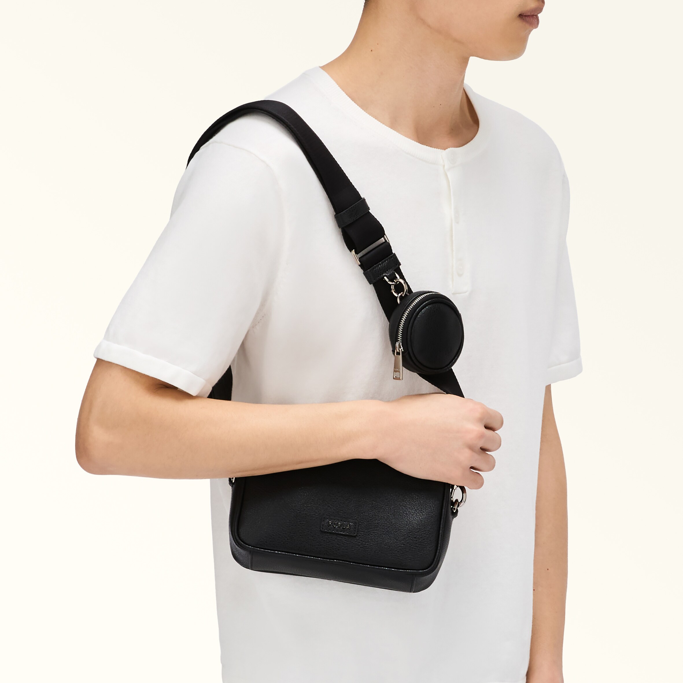 クロスボディ MINI NERO Furla Man Cosmo | Furla JP