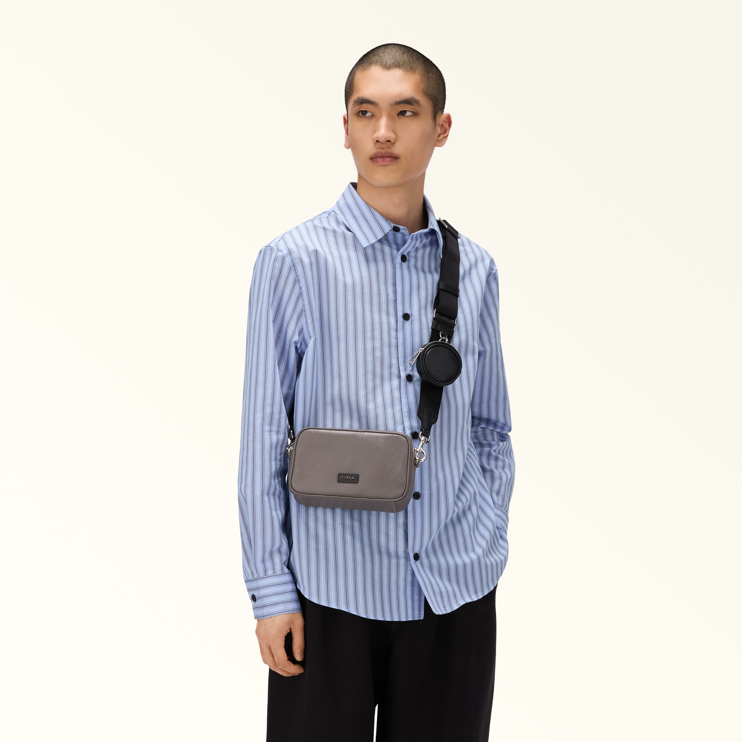 クロスボディ MINI URBAN GRAY+NERO Furla Man Cosmo | Furla JP