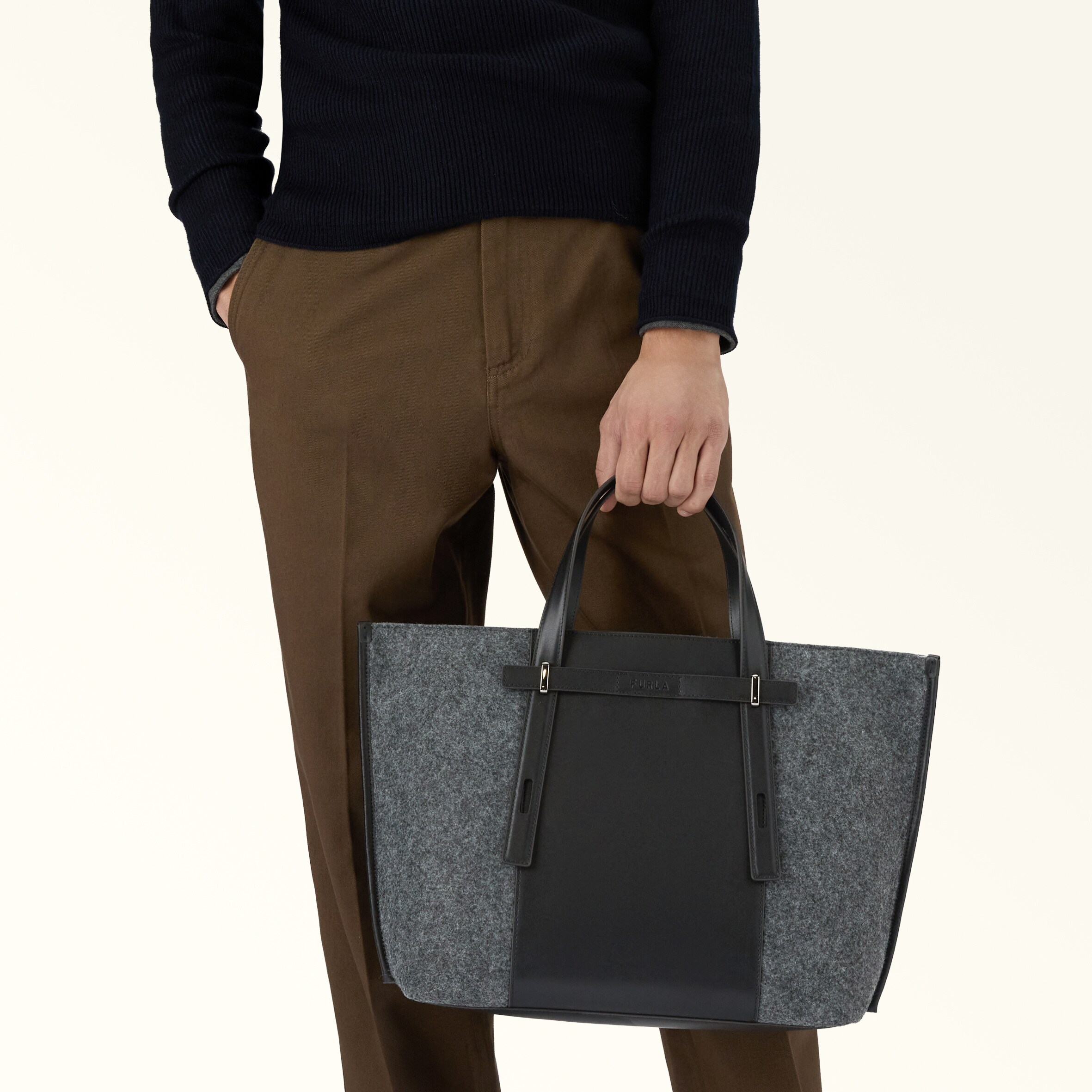 トートバッグ L TONI URBAN GRAY Furla Man Giove | Furla JP