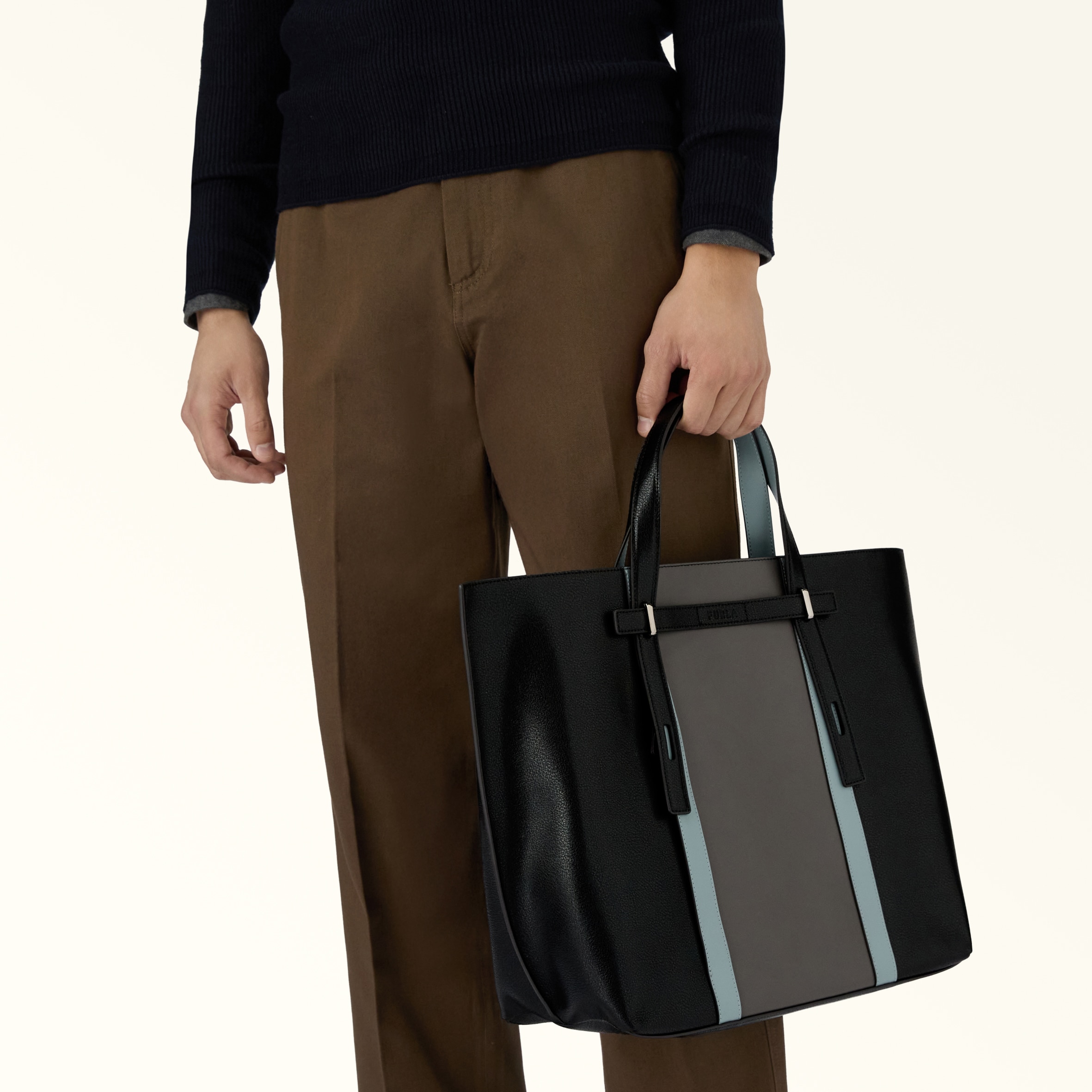 トートバッグ XL TONI URBAN GRAY+PAPRIKA Furla Man Giove | Furla JP