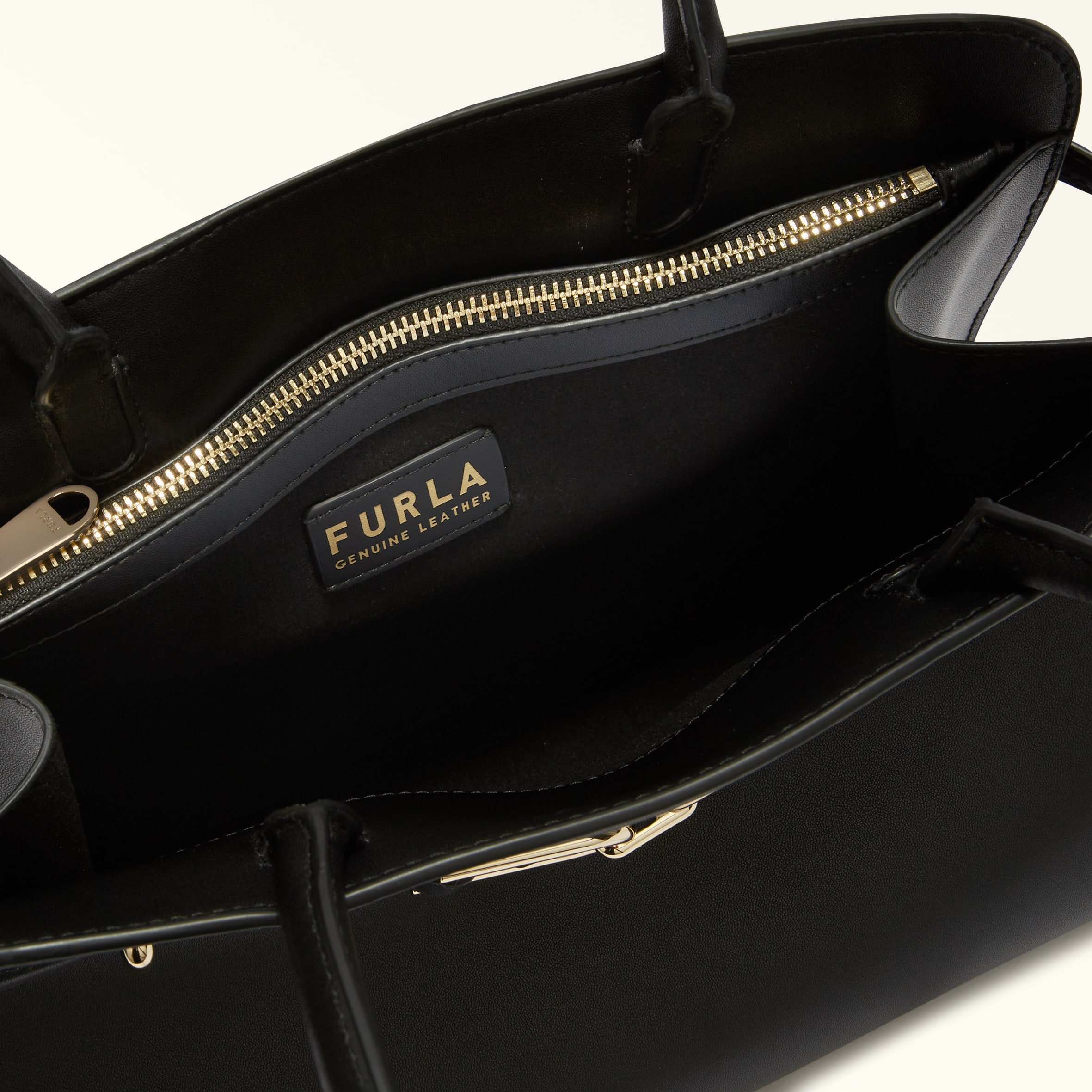Furla Meti