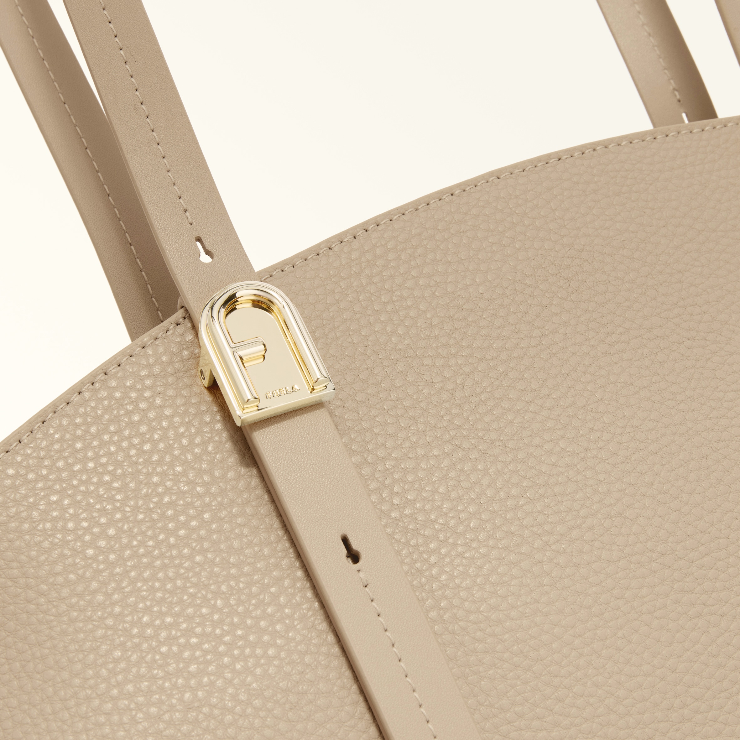 Furla Planeta