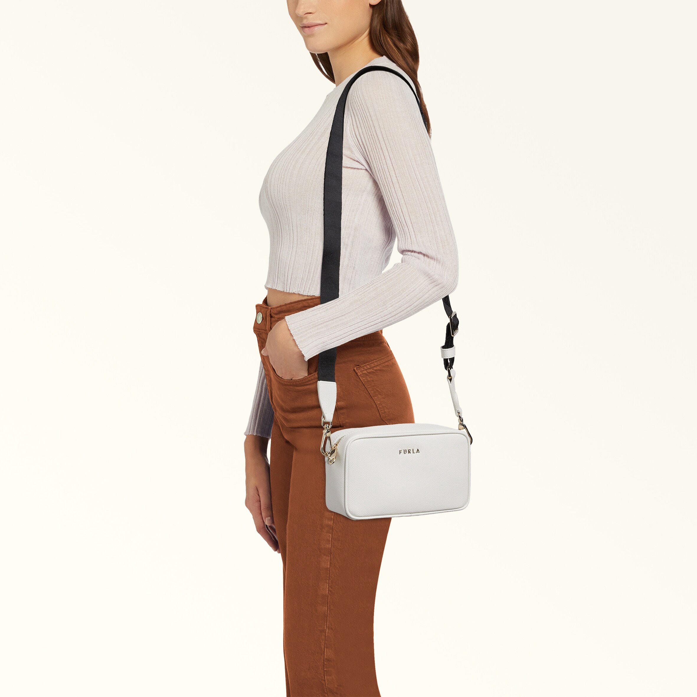 Crossbody MARSHMALLOW+NERO Furla Classic | Furla US