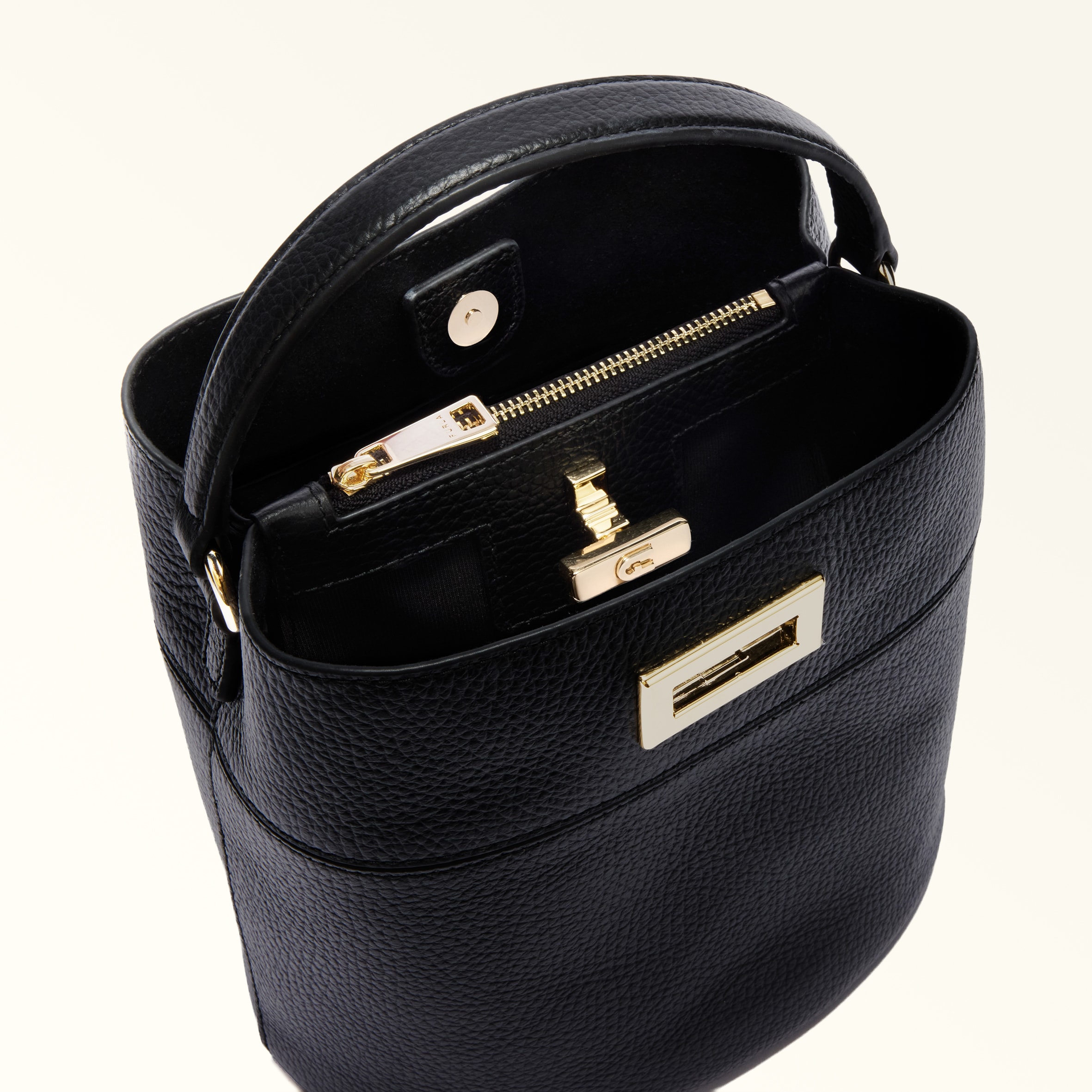 Bucket Bag NERO Furla Amelia | Furla US
