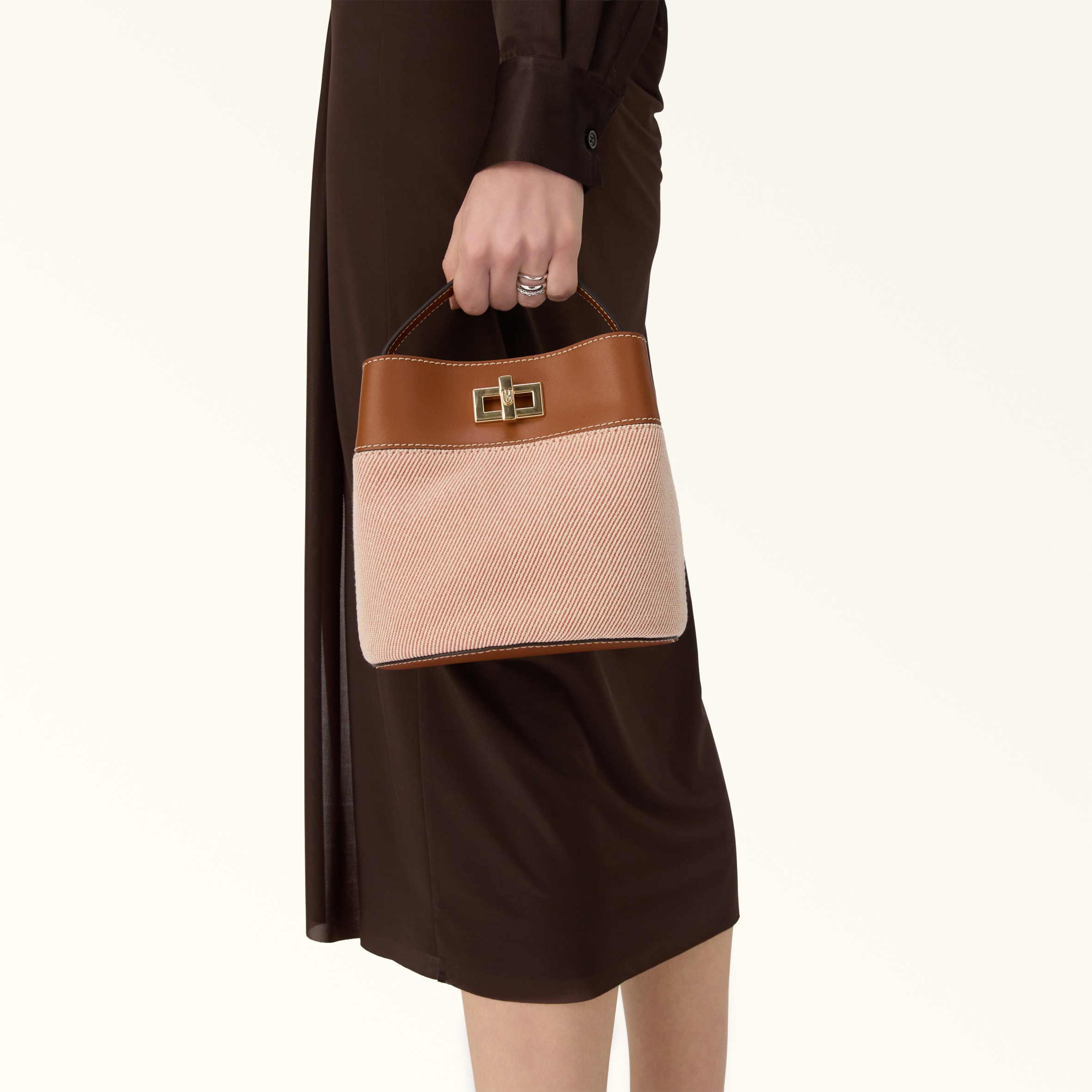 Bucket Bag TONI COGNAC Furla Amelia | Furla US