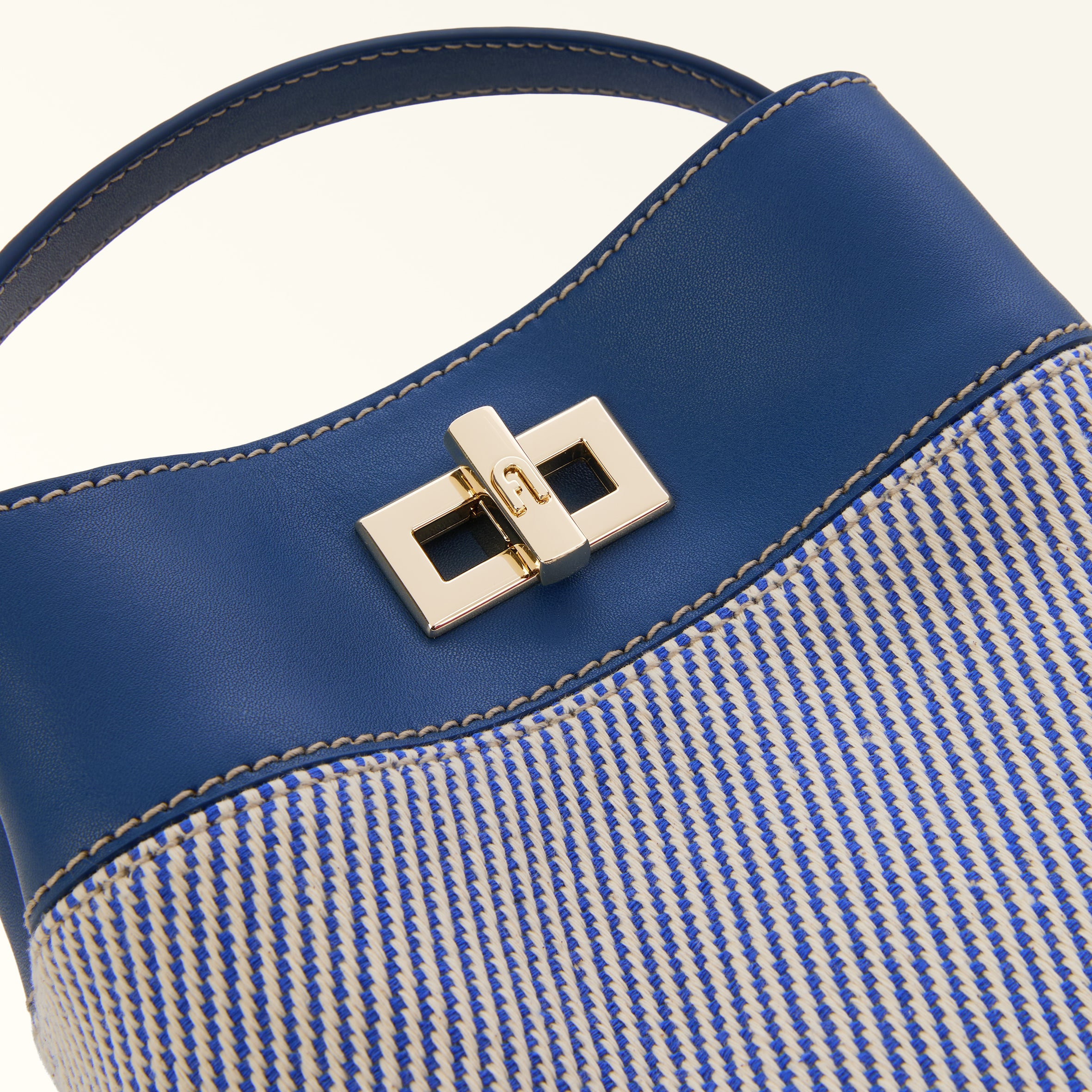 FURLA AMELIA BUCKET BAG L