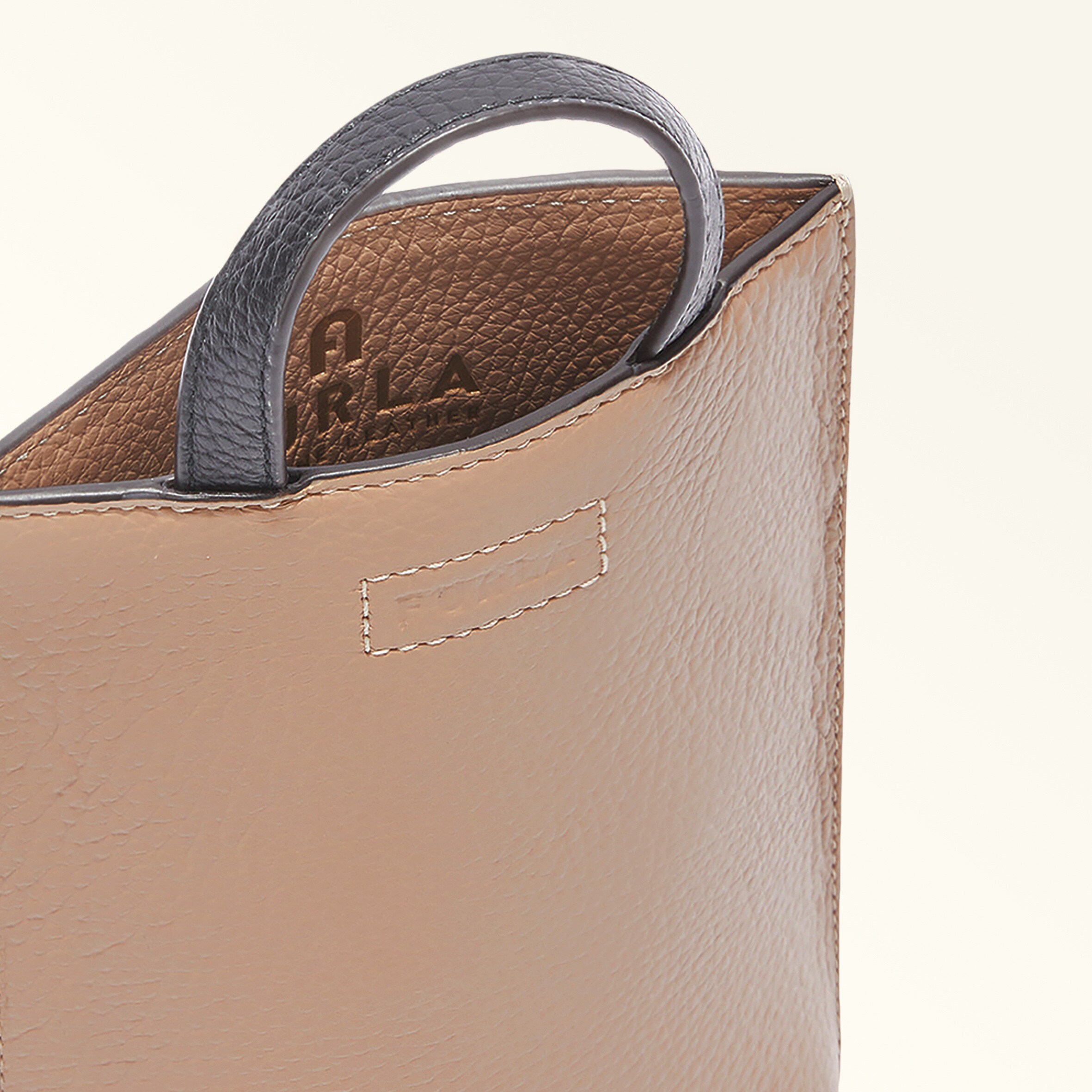 Furla Camelia