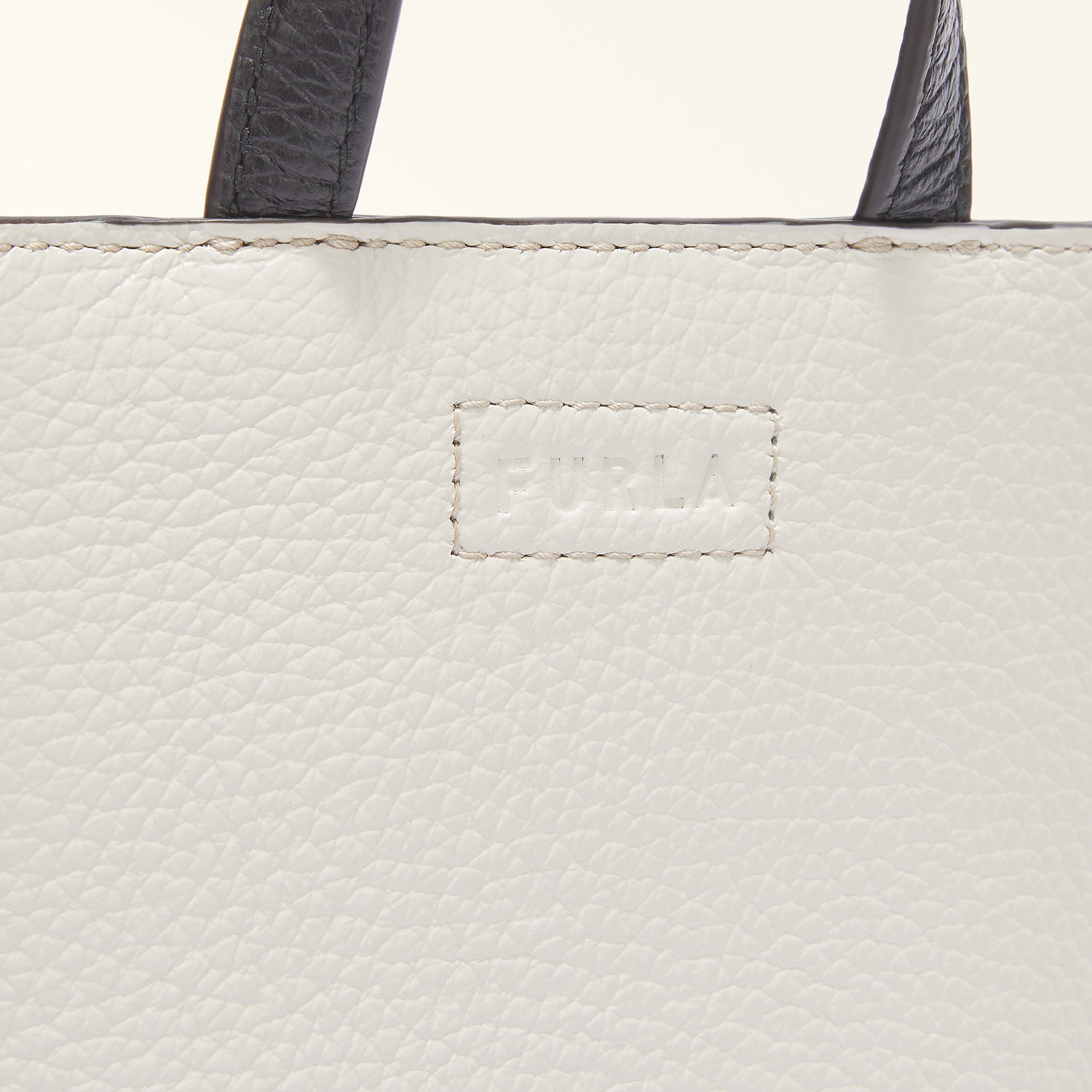 Furla Camelia
