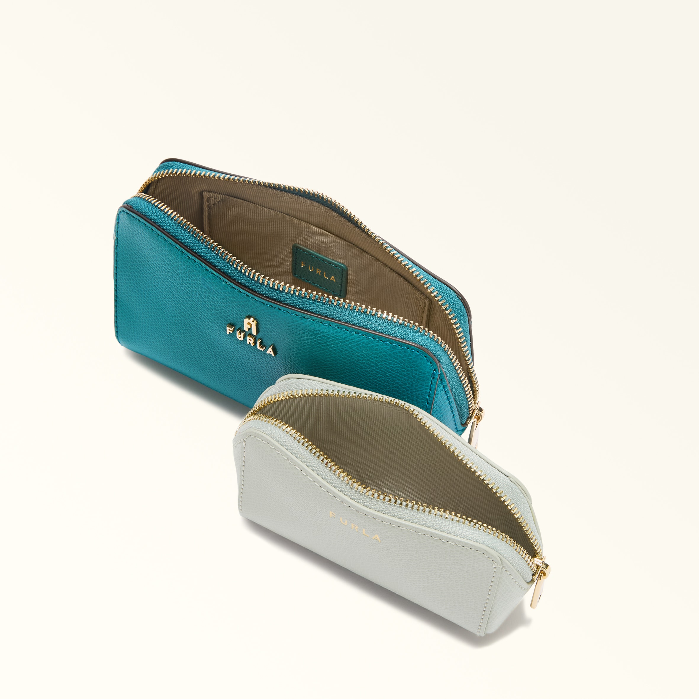 Cosmetic Case AMATORE BLUE+COLOR CRISTALLO d Furla Camelia | Furla US
