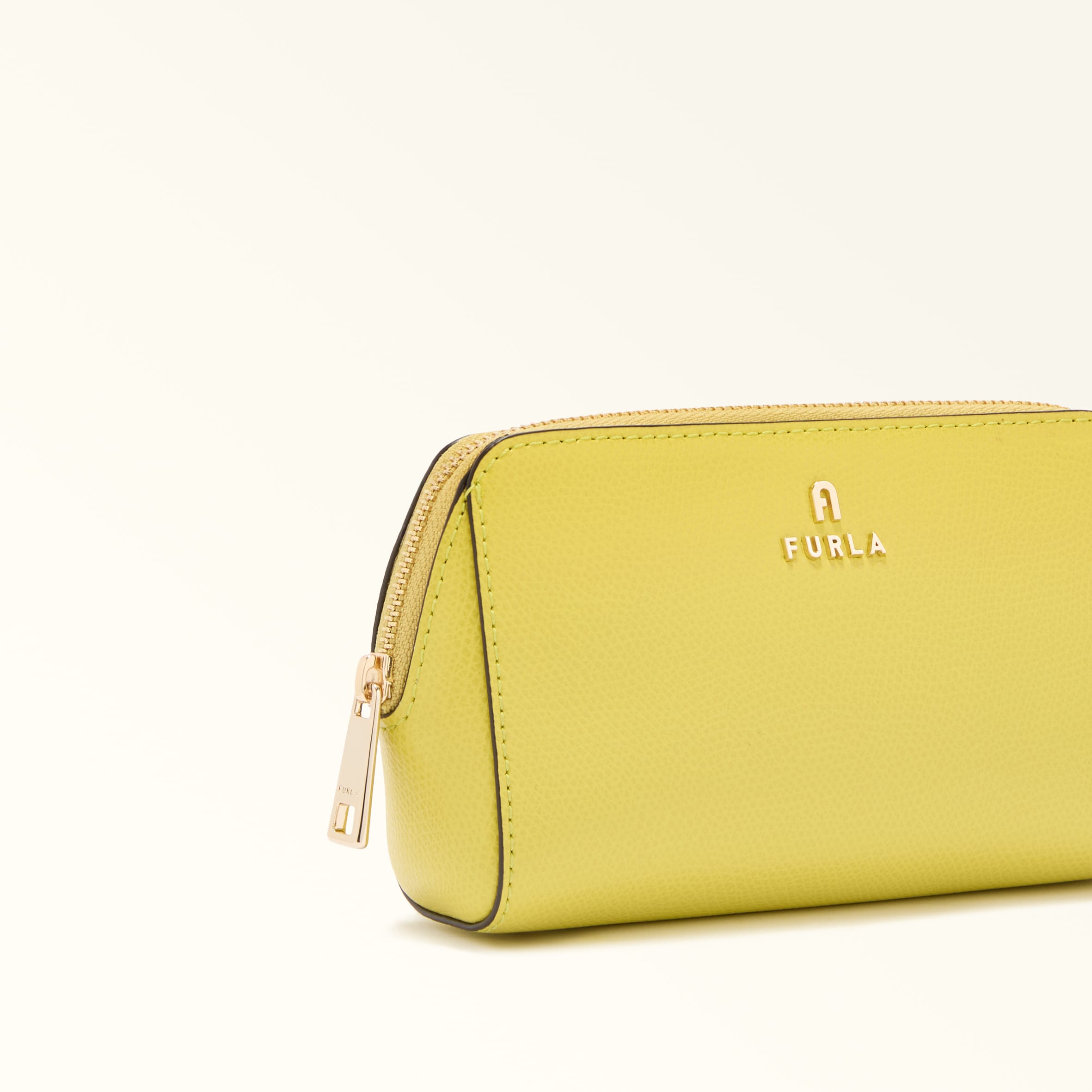 Cosmetic Case AMATORE BLUE+COLOR CRISTALLO d Furla Camelia | Furla US
