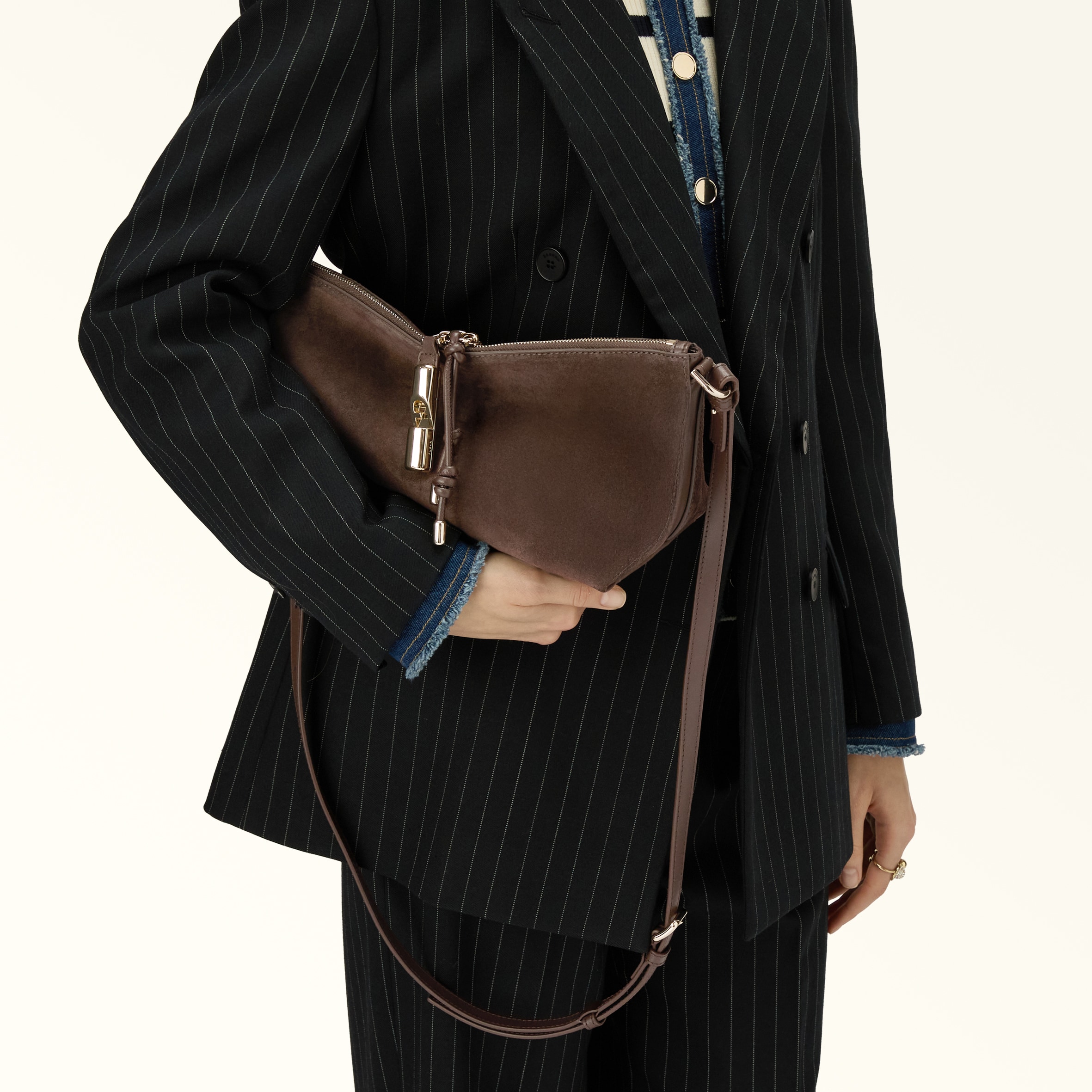 FURLA ビジネスバッグ 2WAY ジョーヴェ　しぼ革　黒　ダークブラウン FURLA(フルラ) 2WAY/ショルダーバッグ/ハンドバッグ 茶 ブラウン