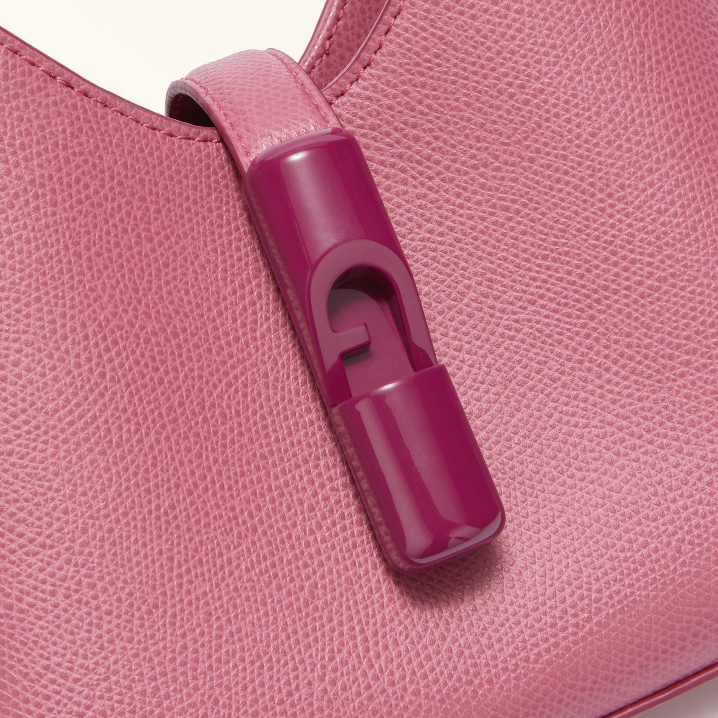 FURLA IRIDE 迷你包 M