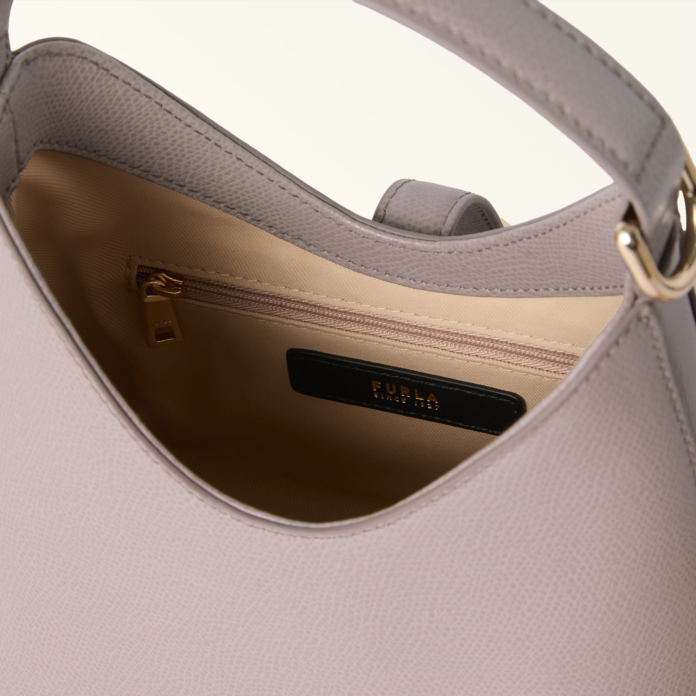 FURLA IRIDE 迷你包 M