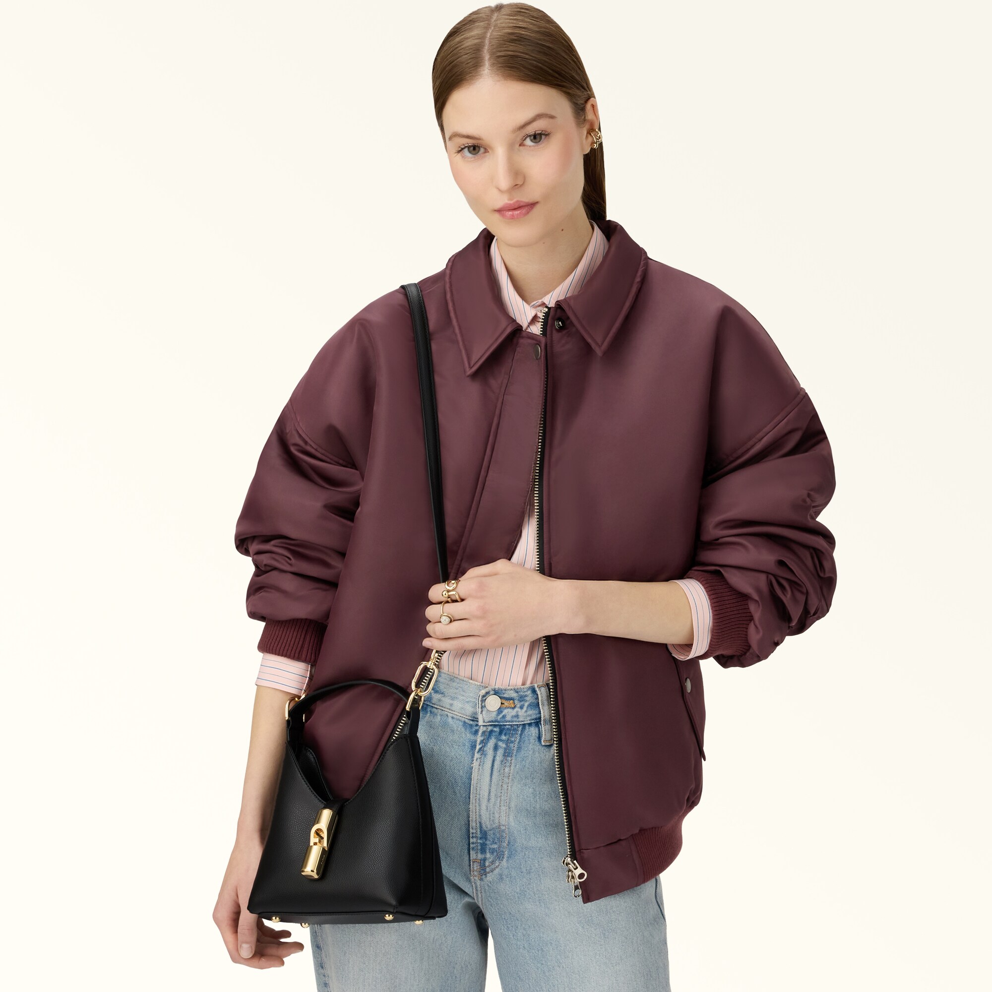 きれいめ黒ショルダーバッグ人気ブランドおすすめ｜FURLA（フルラ）