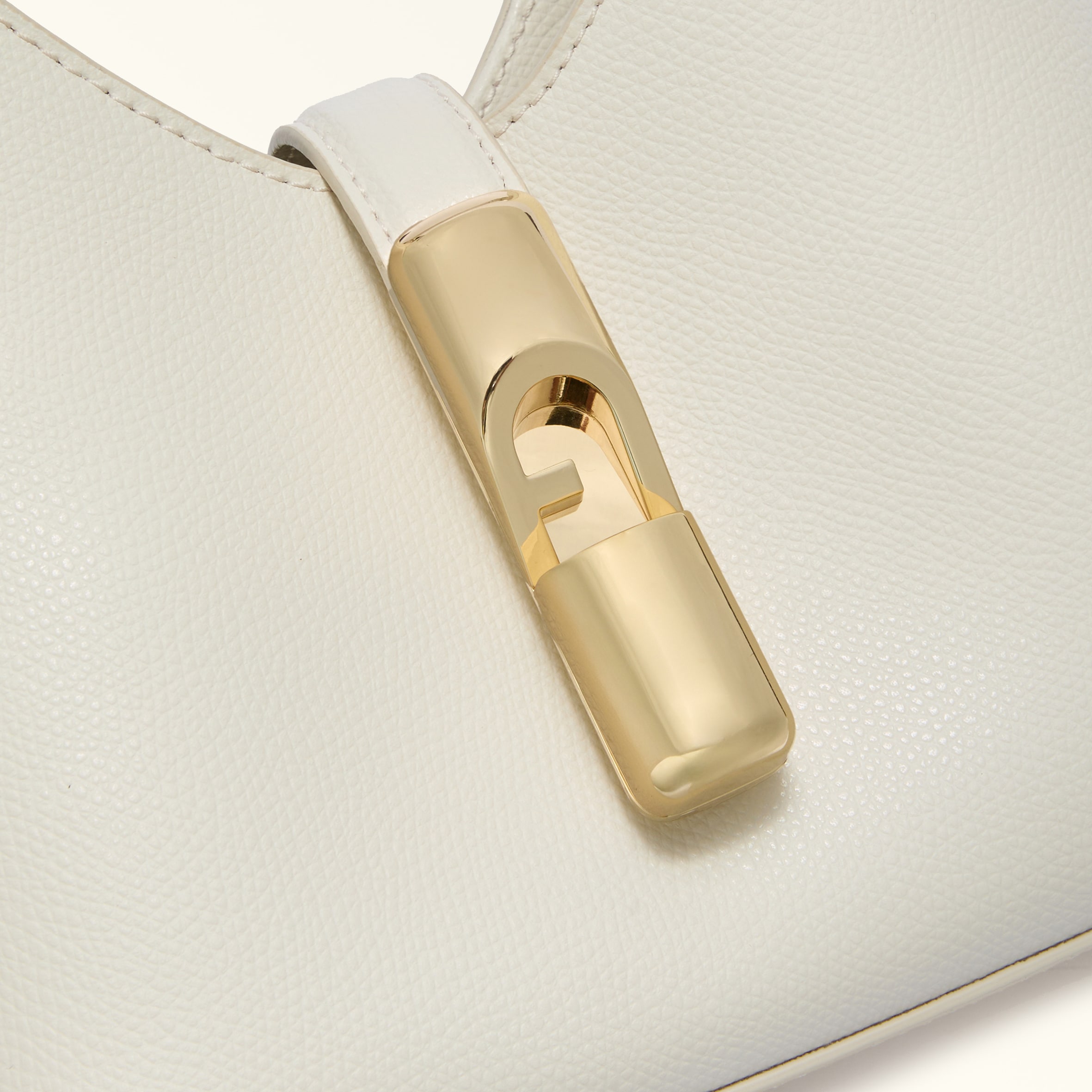 FURLA IRIDE 迷你包 M