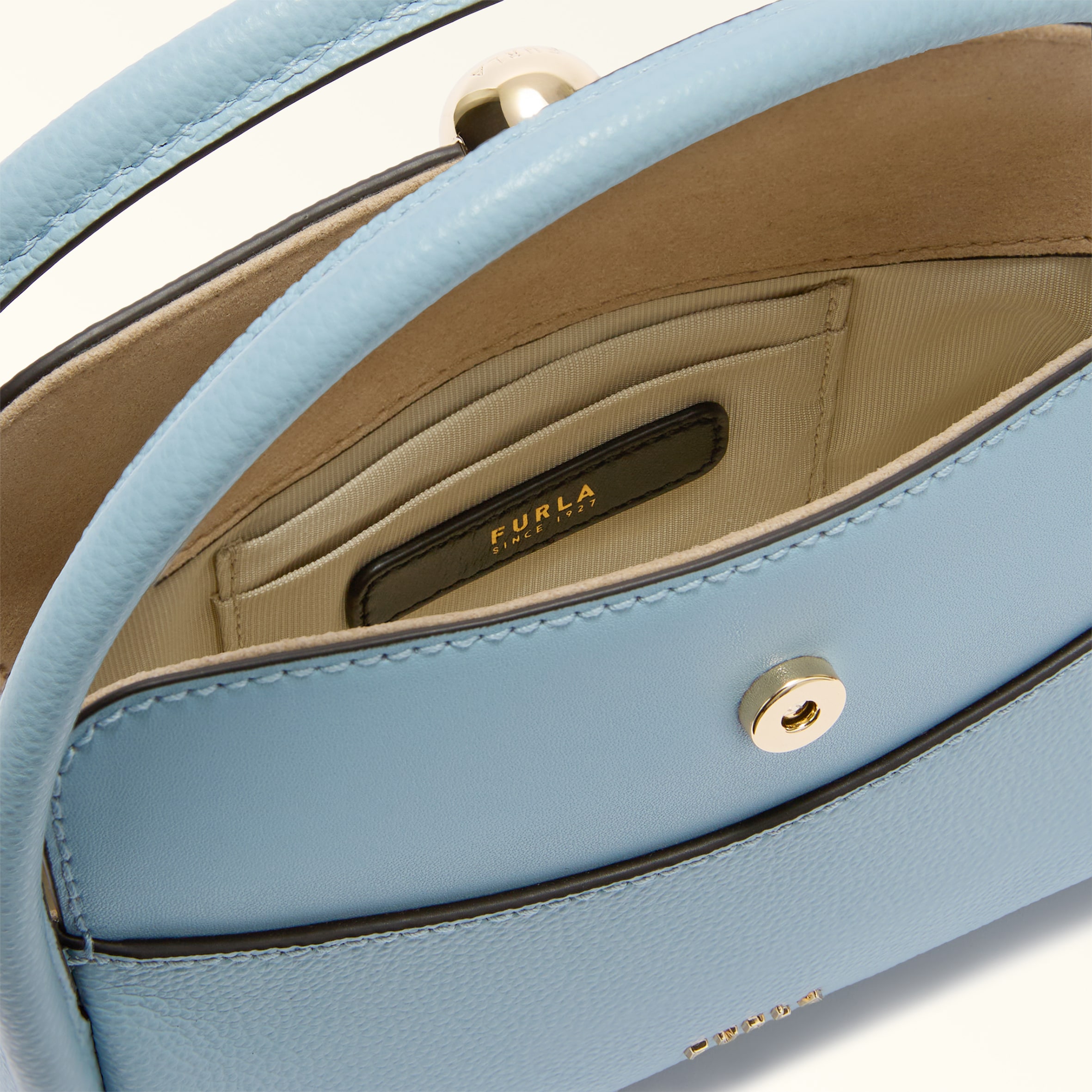 Boston Bag CARTA DA ZUCCHERO Furla Nicole | Furla US