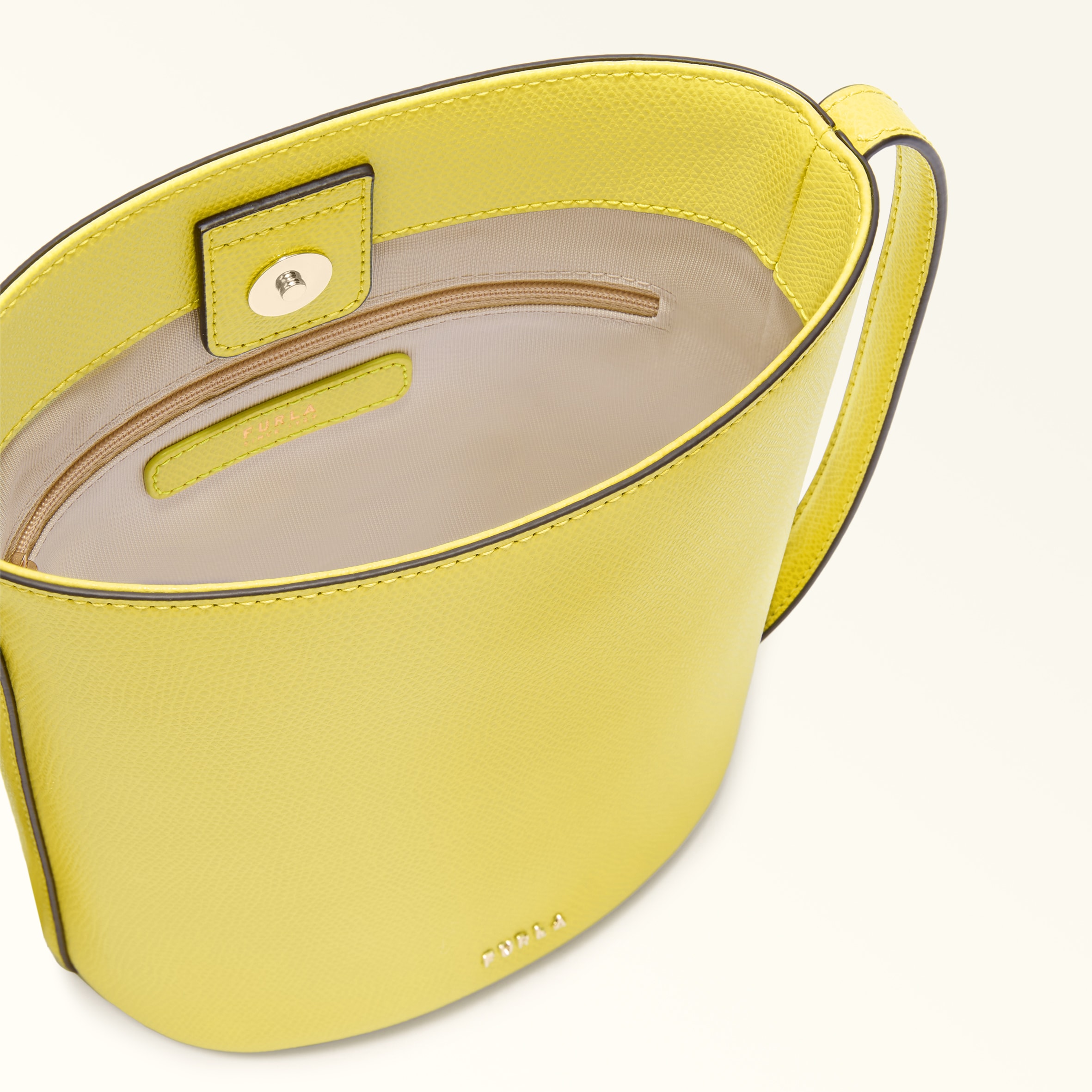 FURLA ROXIE BUCKET BAG M