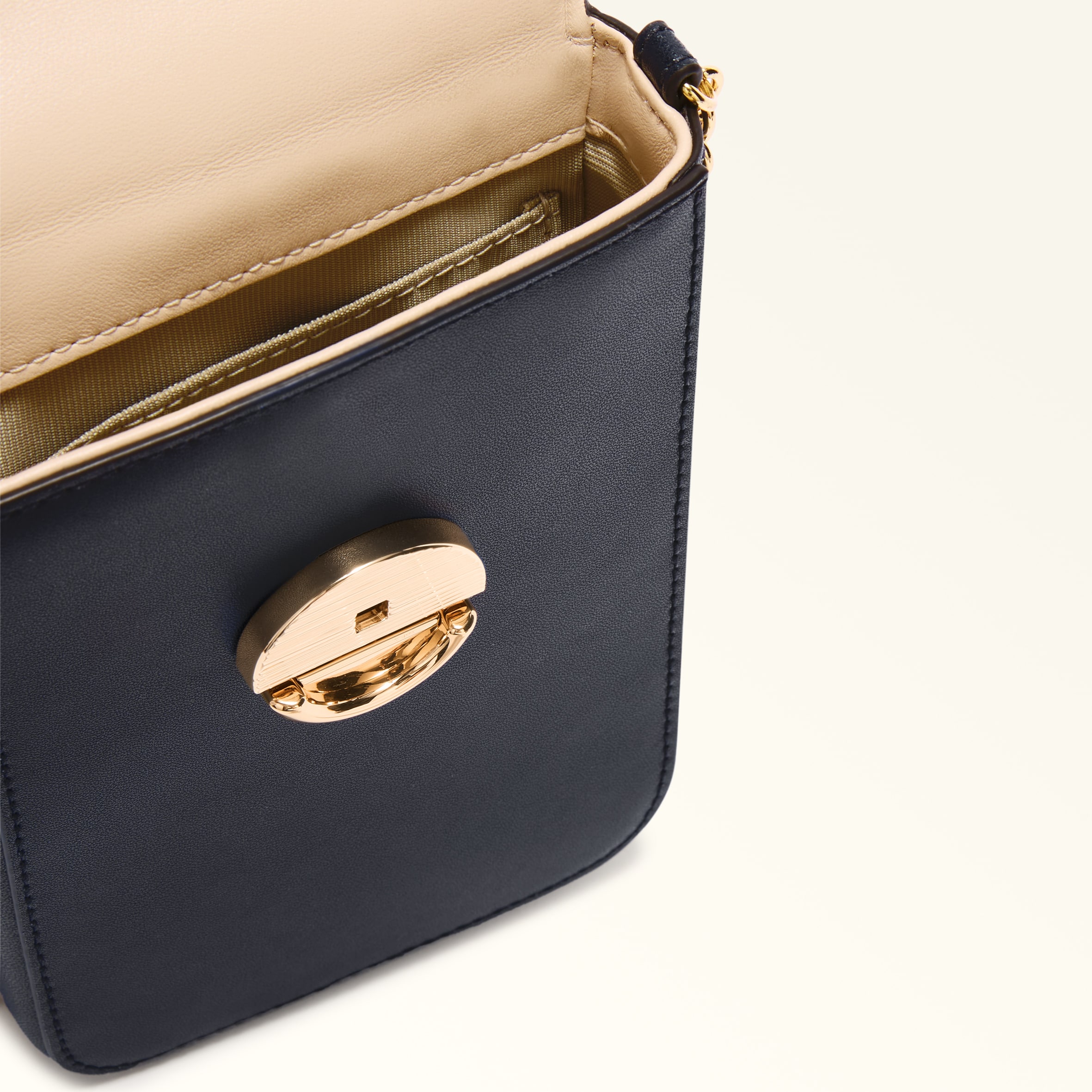 ♡ページ  furla Vertical Crossbody NERO Furla Sfera | Furla US