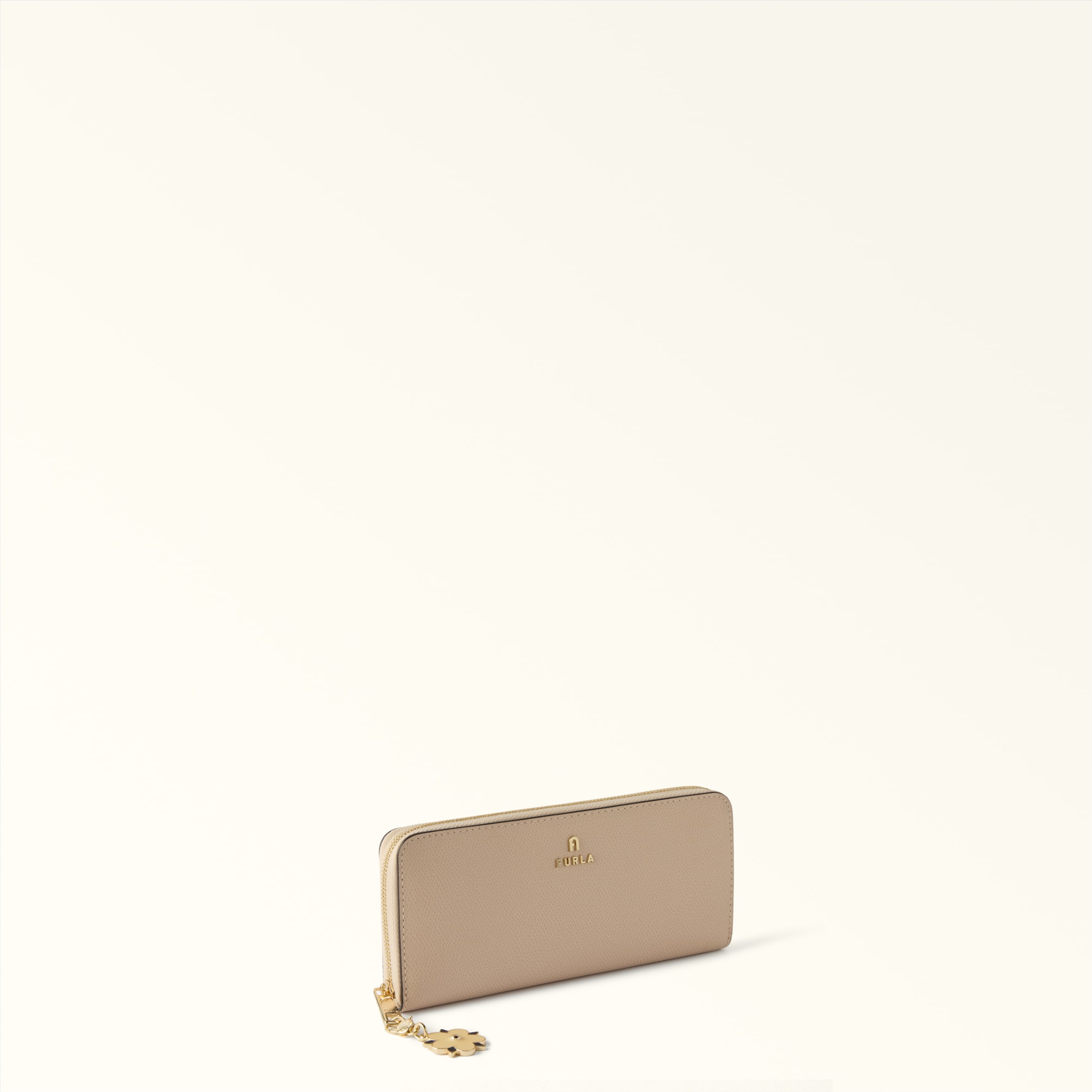 Furla Hashtag