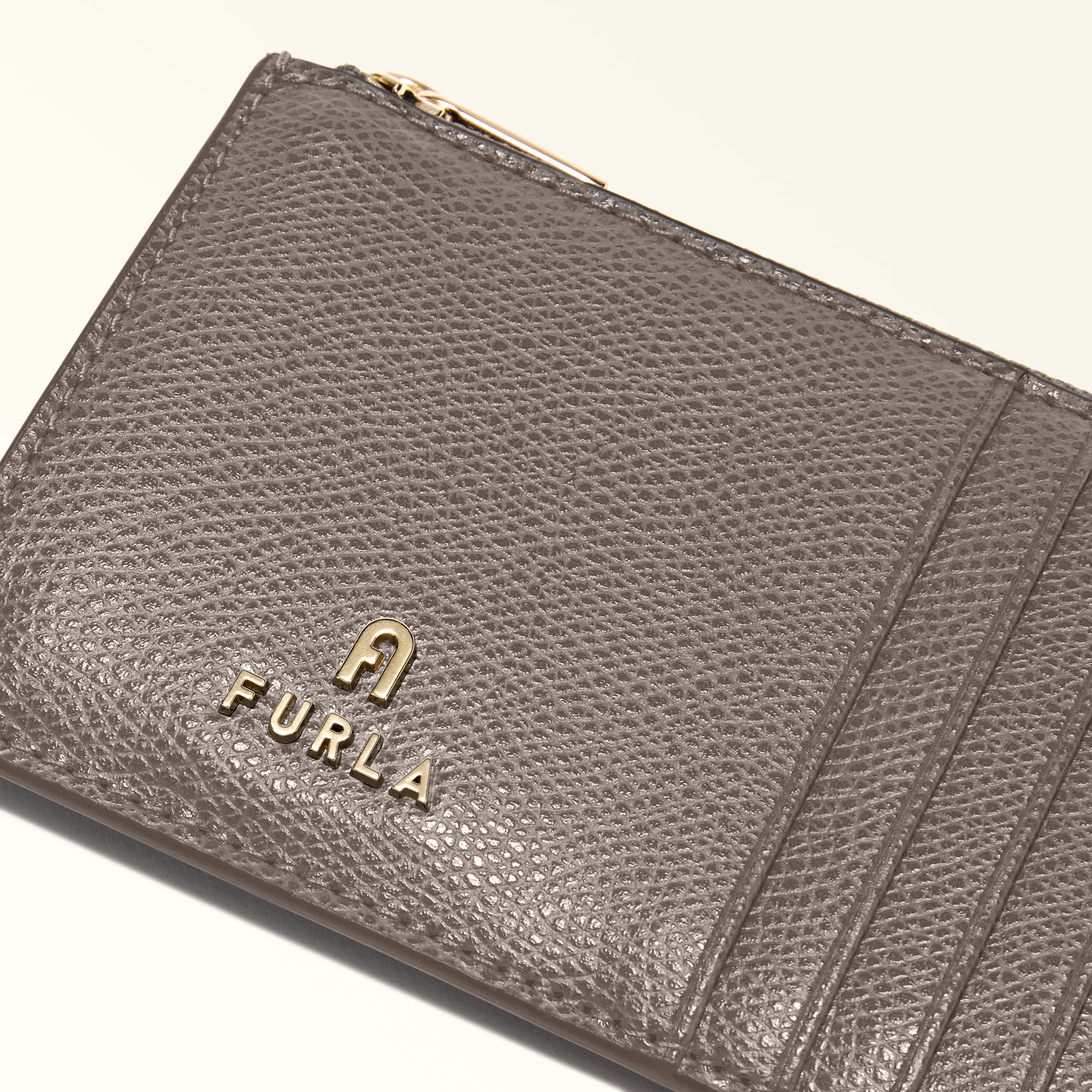 FURLA CAMELIA CARD CASE M