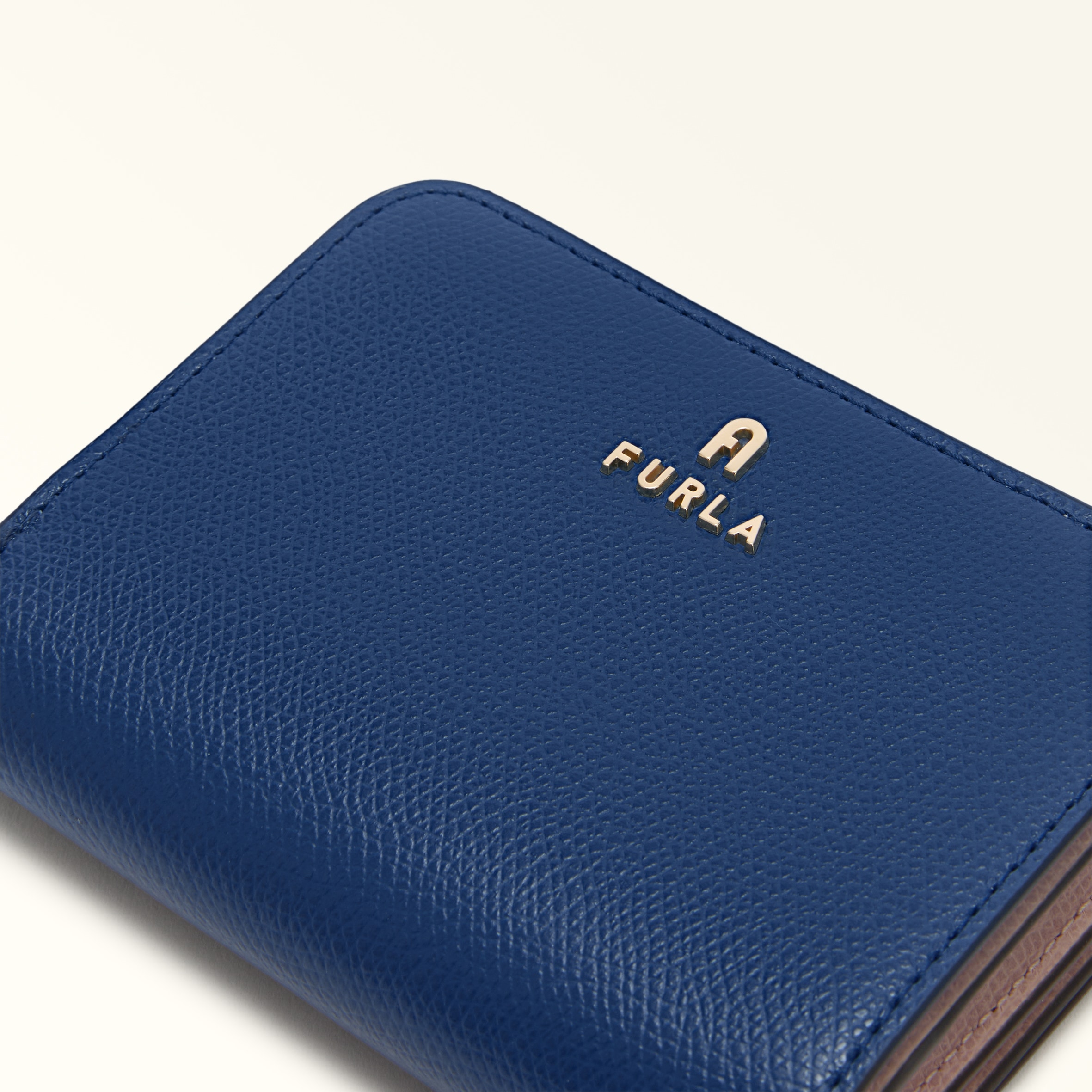 FURLA 財布 フルラ FURLA 2つ折り財布 カメリア コンパクトウォレット M WP00314