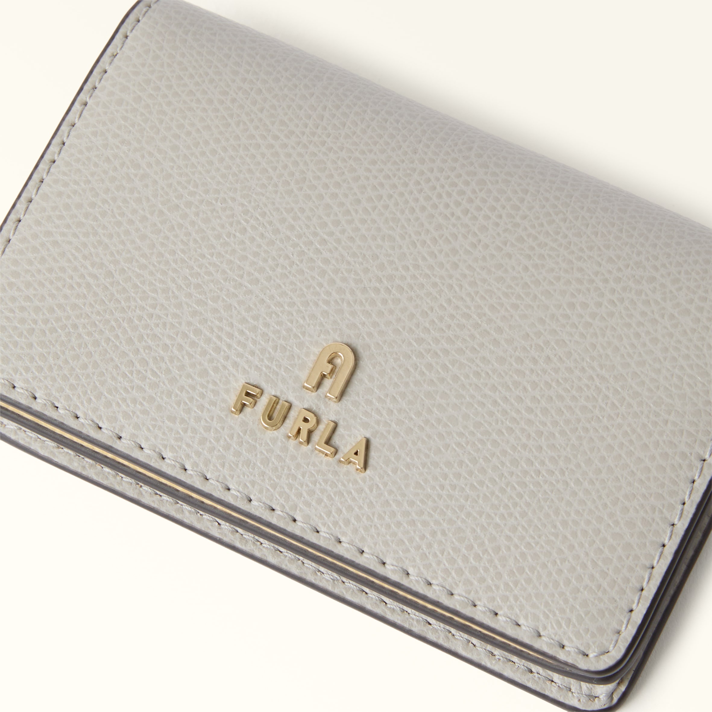 カードケース S STONE GRAY+CREMINO int. Furla Camelia | Furla JP