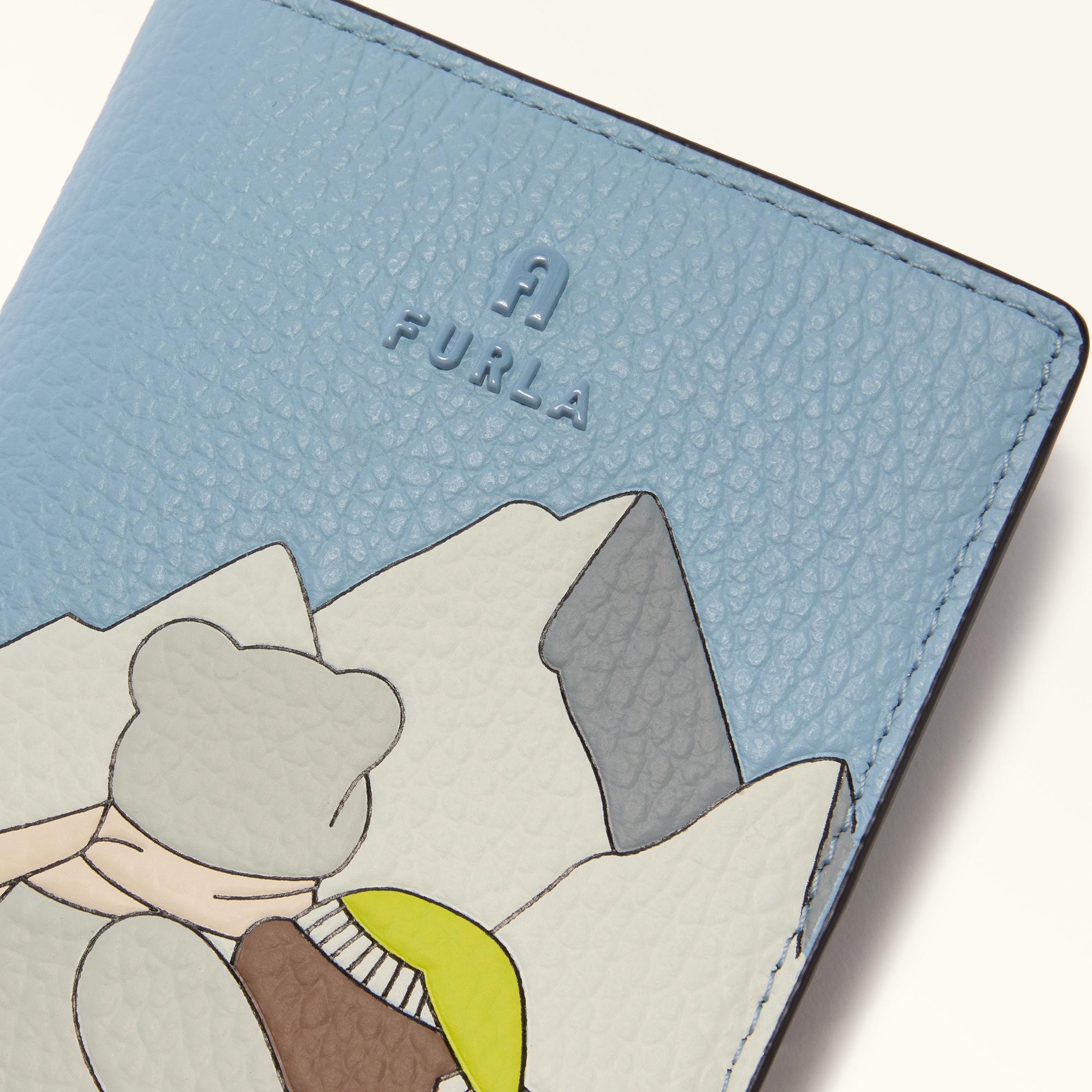 FURLA CAMELIA PASSPORT HOLDER S