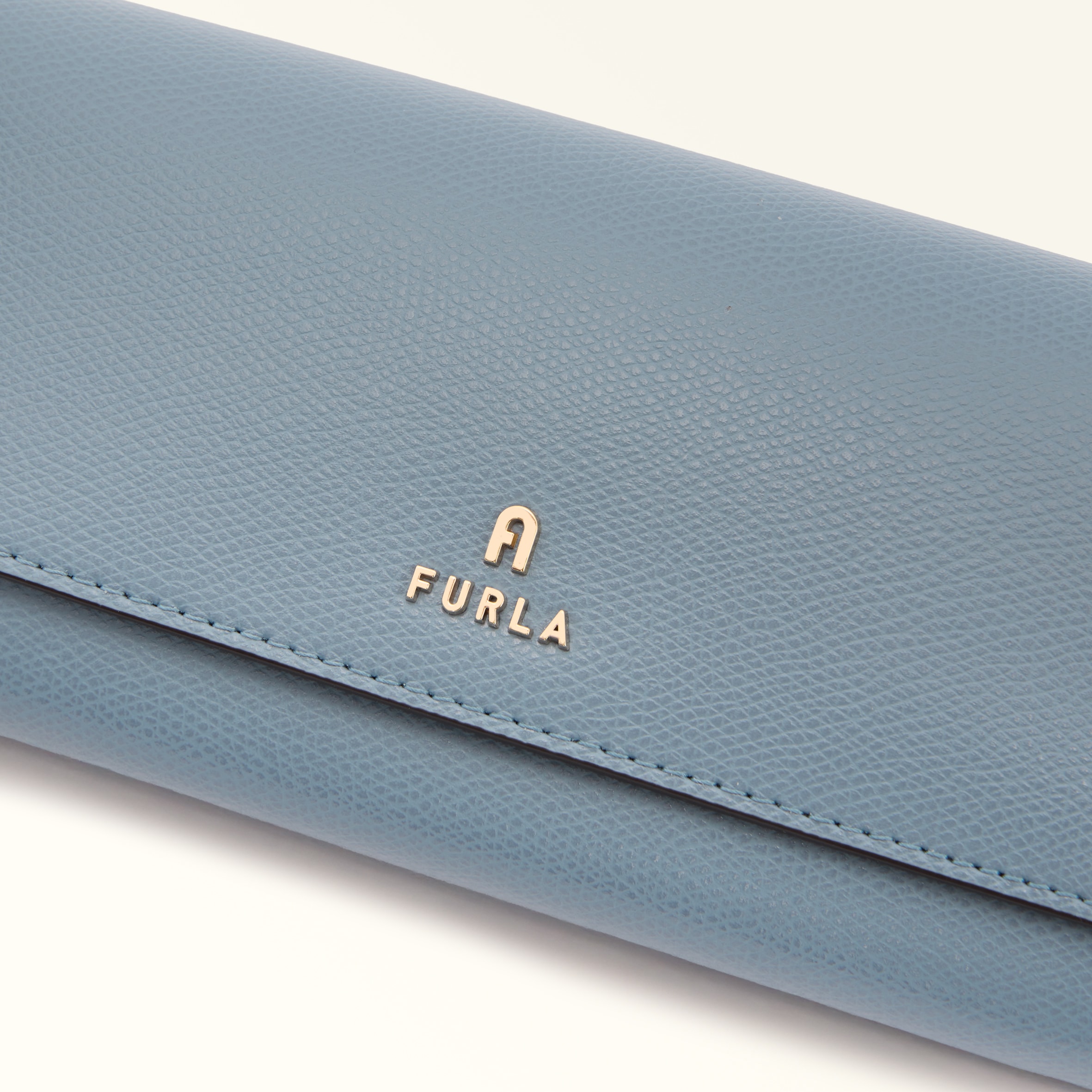 新品 フルラ FURLA 長財布 カメリア コンチネンタルウォレット XL クリスタッロ/セレスティアル FURLA（フルラ） 【並行輸入品】フルラ 長財布 小銭入れ付 カメリア