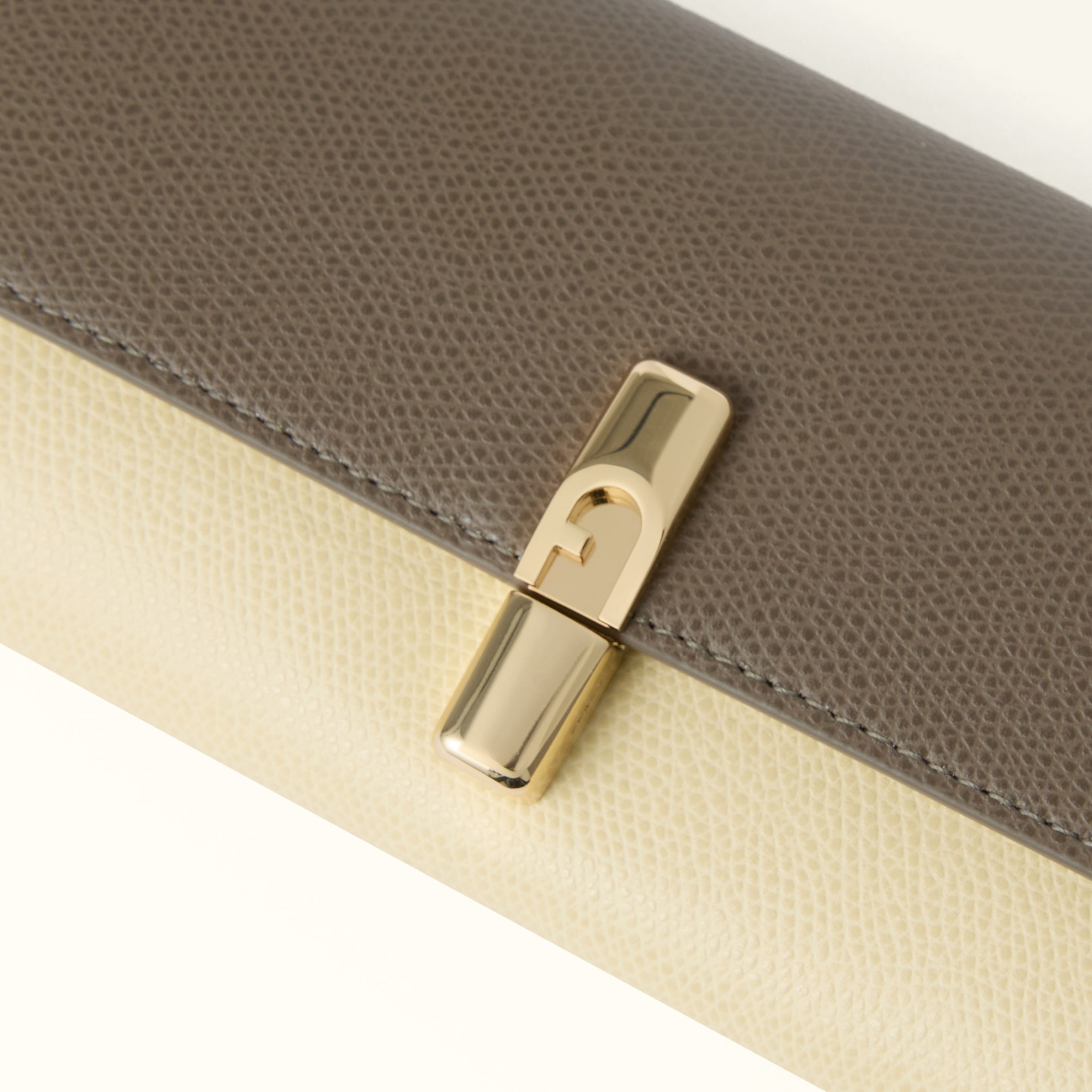 Furla Iride